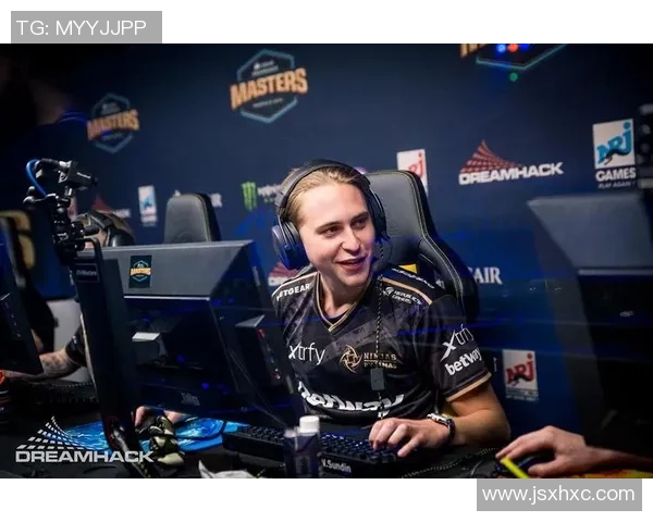 权威发布全新CSGO实力榜单揭示顶尖战队与选手实力对比 权威发布全新CSGO实力榜单揭示顶尖战队与选手实力对比