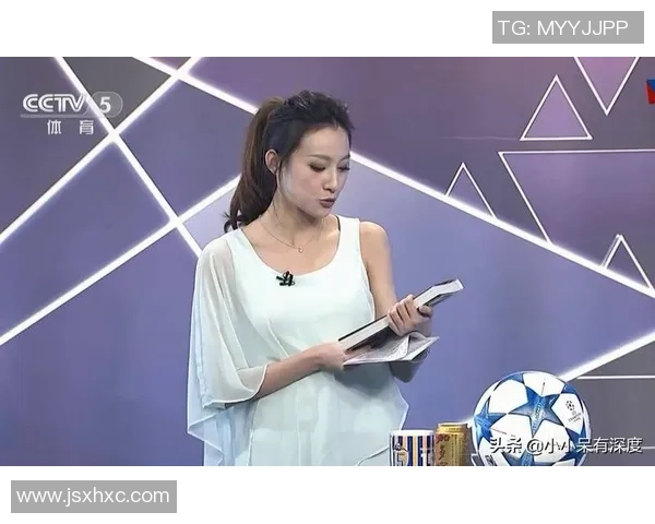 天下足球女主持魅力四射身材惹眼引发热议